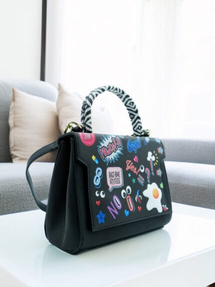 Sac à Main “Phew!” – Édition Graphique Chic