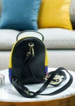 Mini sac à dos jaune et bleu – Image 4