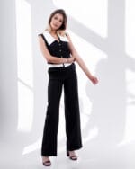 🖤 Titre : Élégance Contrastée en Noir & Blanc