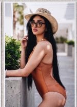 Maillot une pièce doré à découpe élégante – Image 3